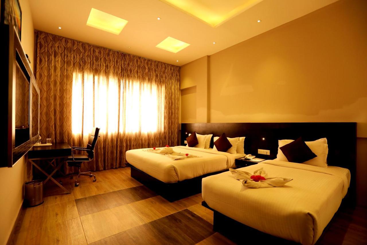 Hotel Queens Inn Velankanni Buitenkant foto