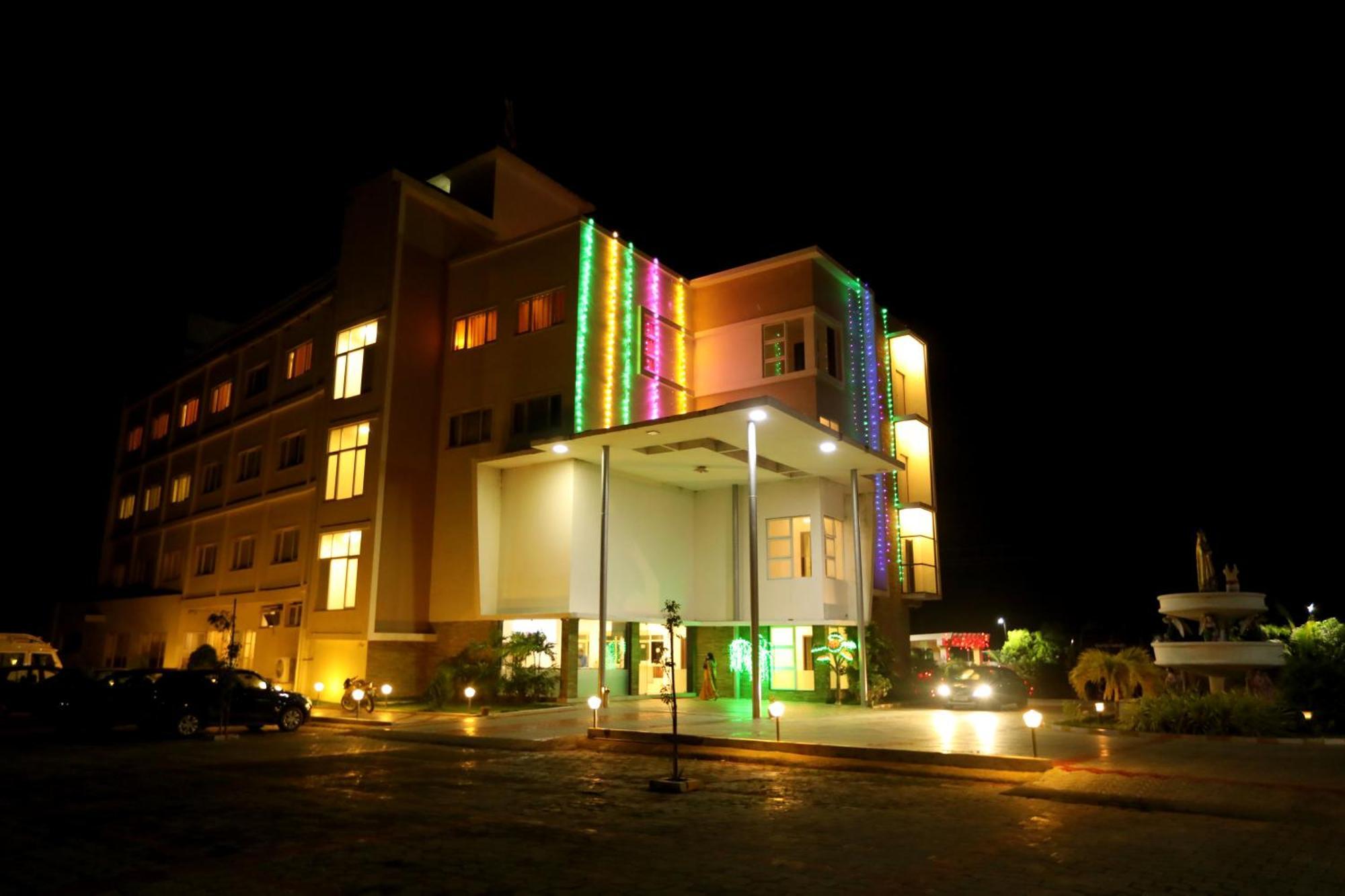 Hotel Queens Inn Velankanni Buitenkant foto