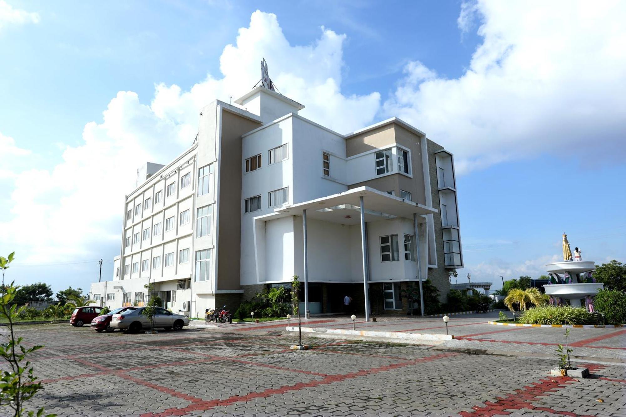 Hotel Queens Inn Velankanni Buitenkant foto