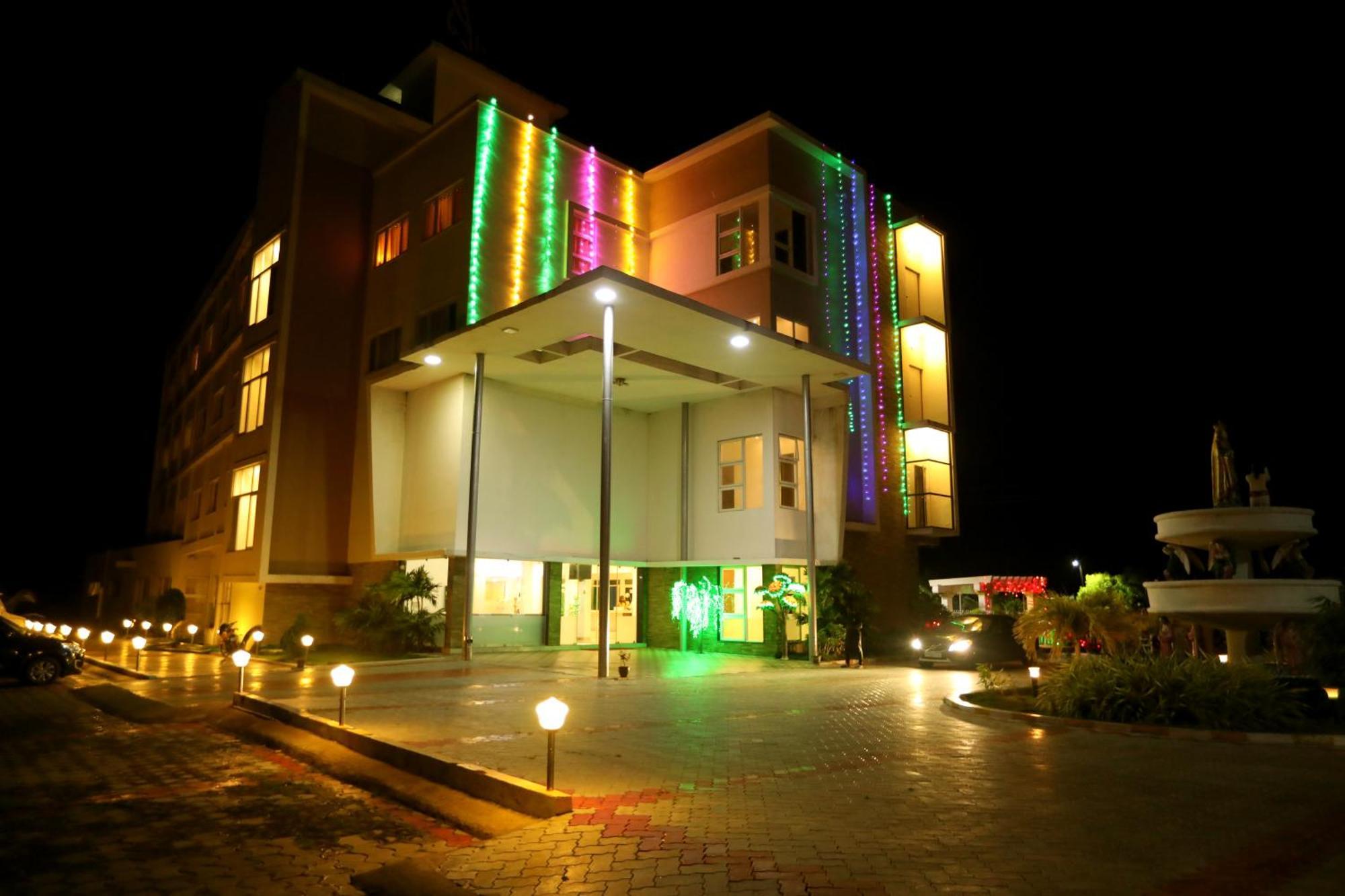 Hotel Queens Inn Velankanni Buitenkant foto