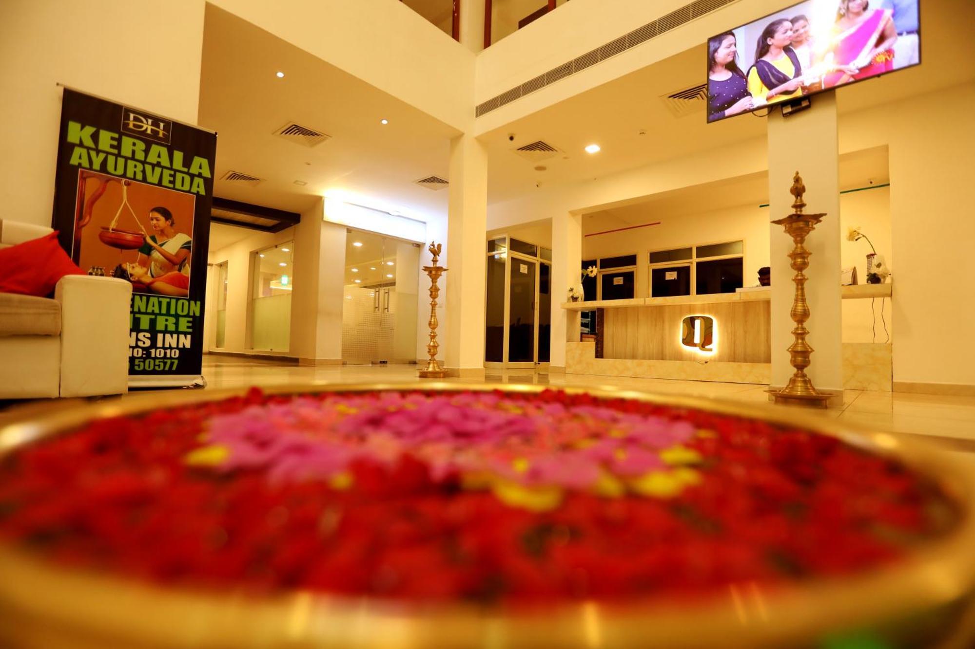 Hotel Queens Inn Velankanni Buitenkant foto