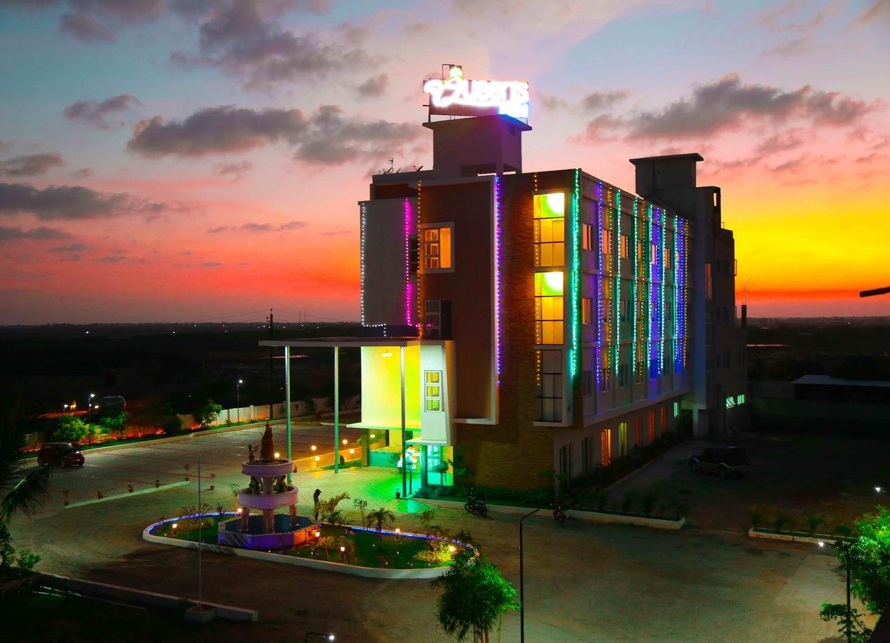 Hotel Queens Inn Velankanni Buitenkant foto