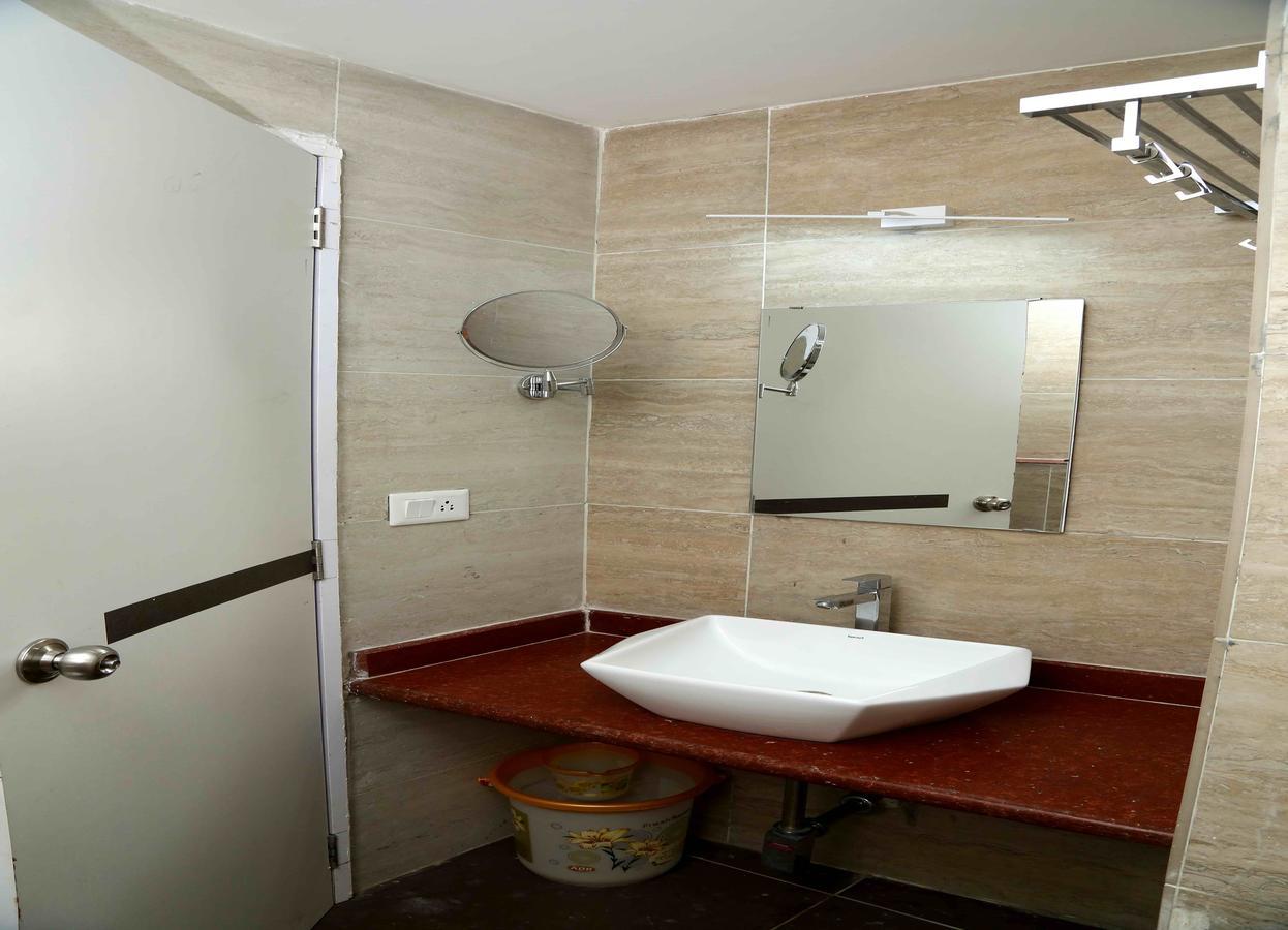 Hotel Queens Inn Velankanni Buitenkant foto