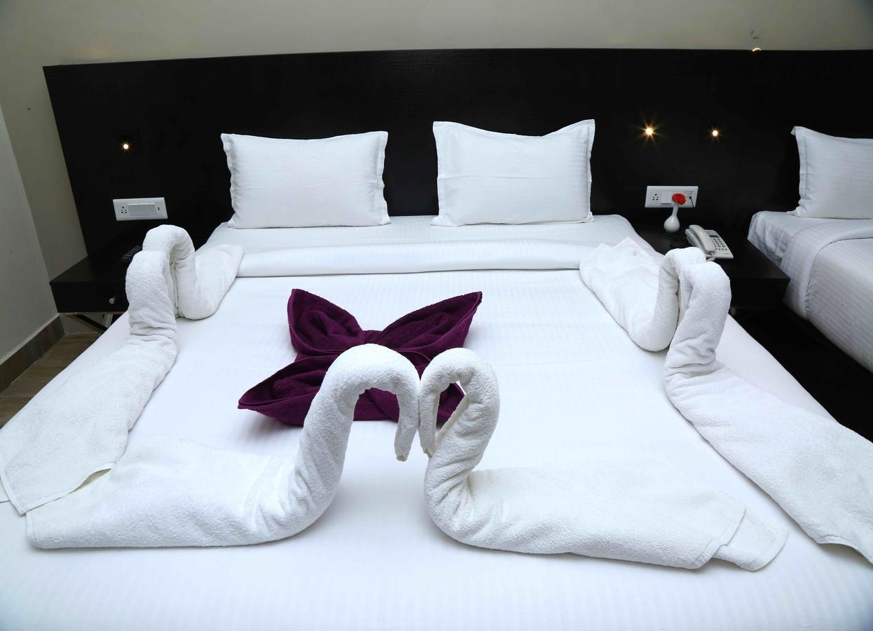Hotel Queens Inn Velankanni Buitenkant foto