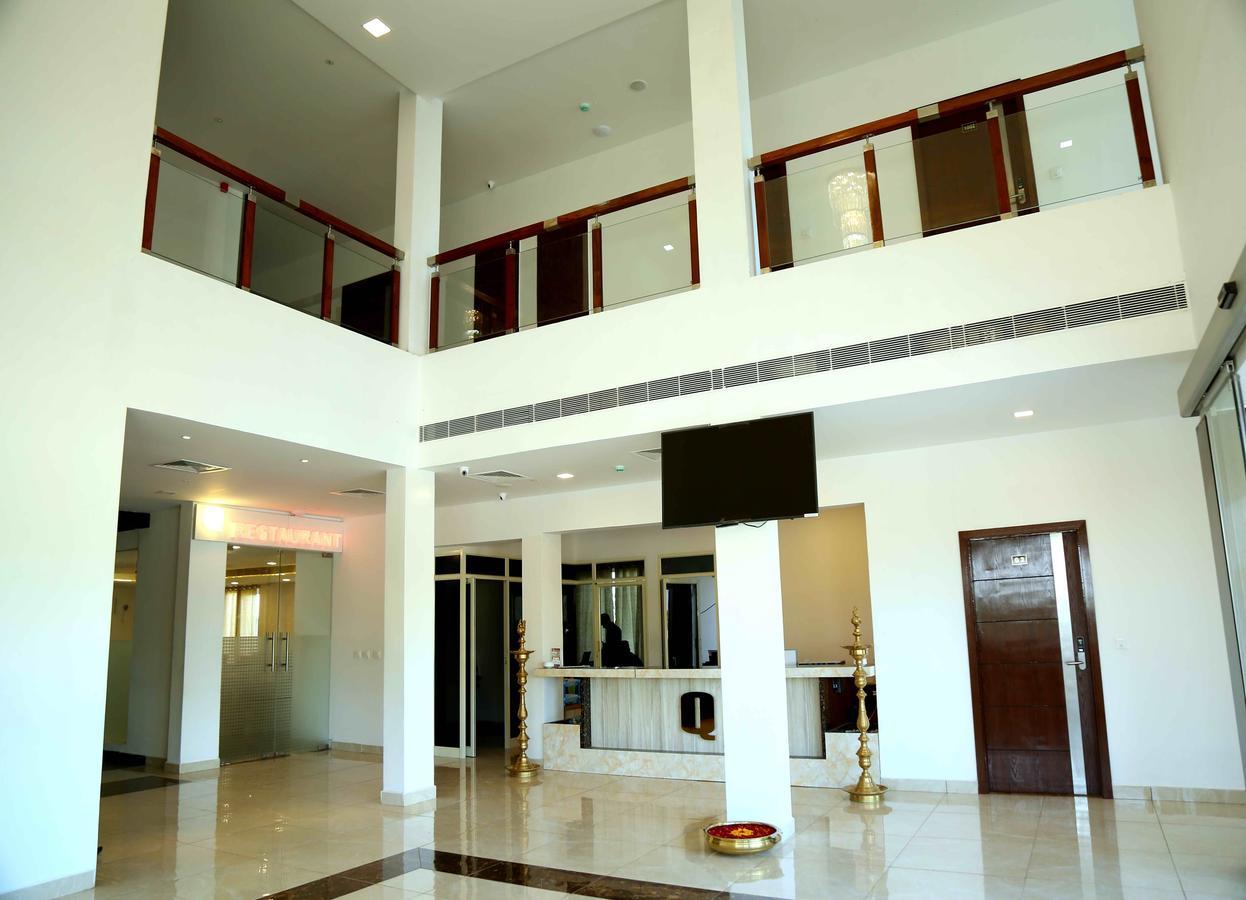 Hotel Queens Inn Velankanni Buitenkant foto