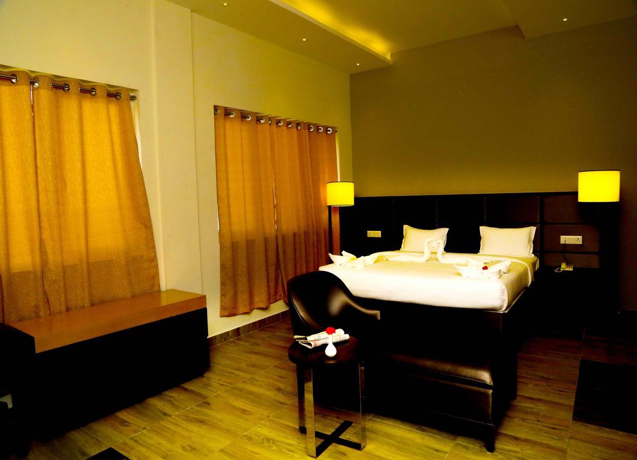 Hotel Queens Inn Velankanni Buitenkant foto
